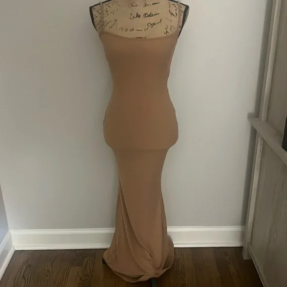 SKIMS Spaghetti strap Tan Dress - Picture 1 of 4